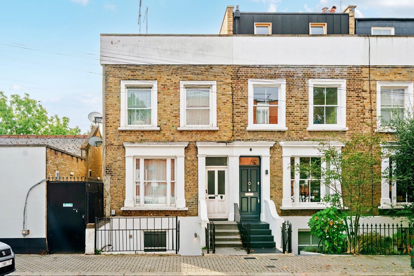 Banbury Street, Battersea, London, SW11 - Kinleigh Folkard & Hayward