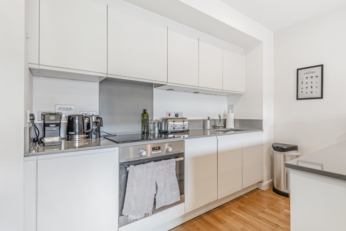 Battersea Park Road, Battersea, London, SW11