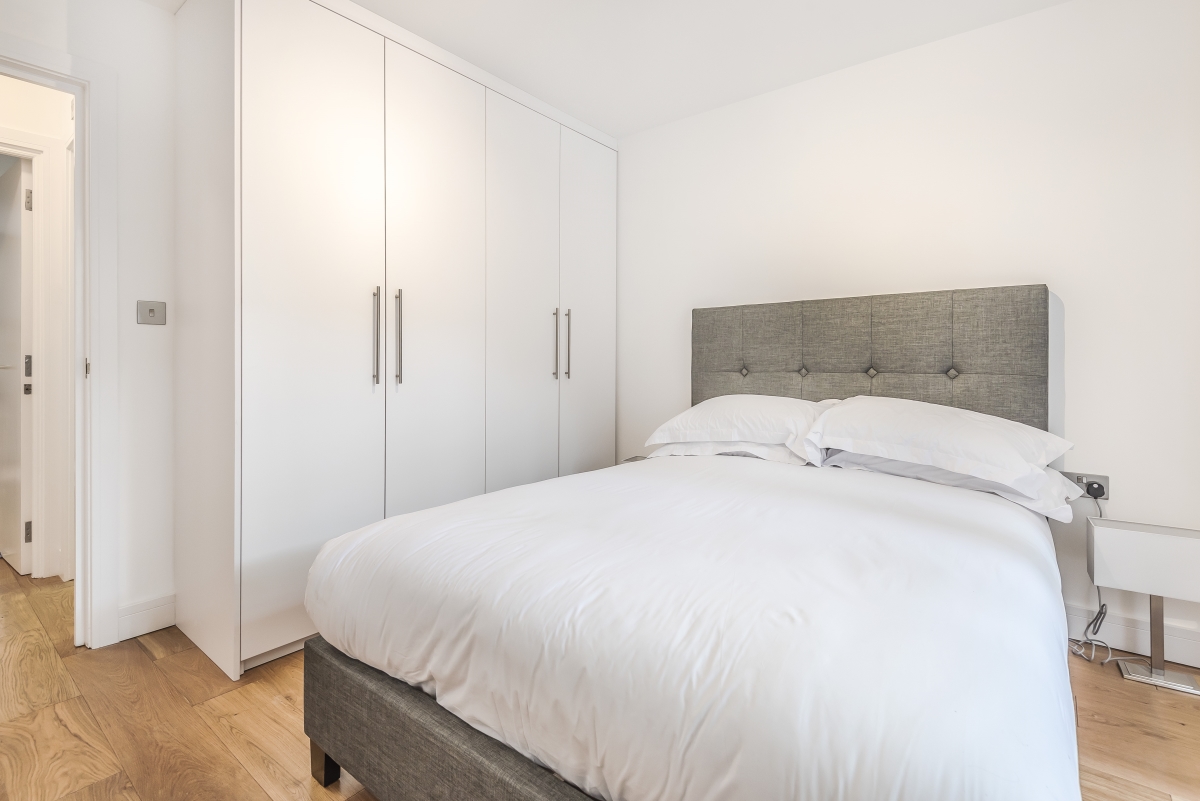 Battersea Bridge Road, Battersea, London, SW11