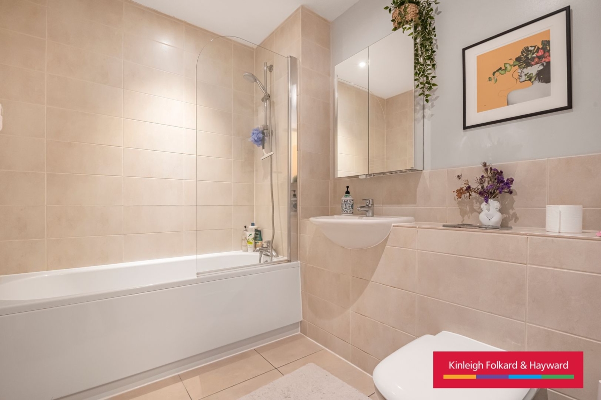 Gwynne Road, London, SW11