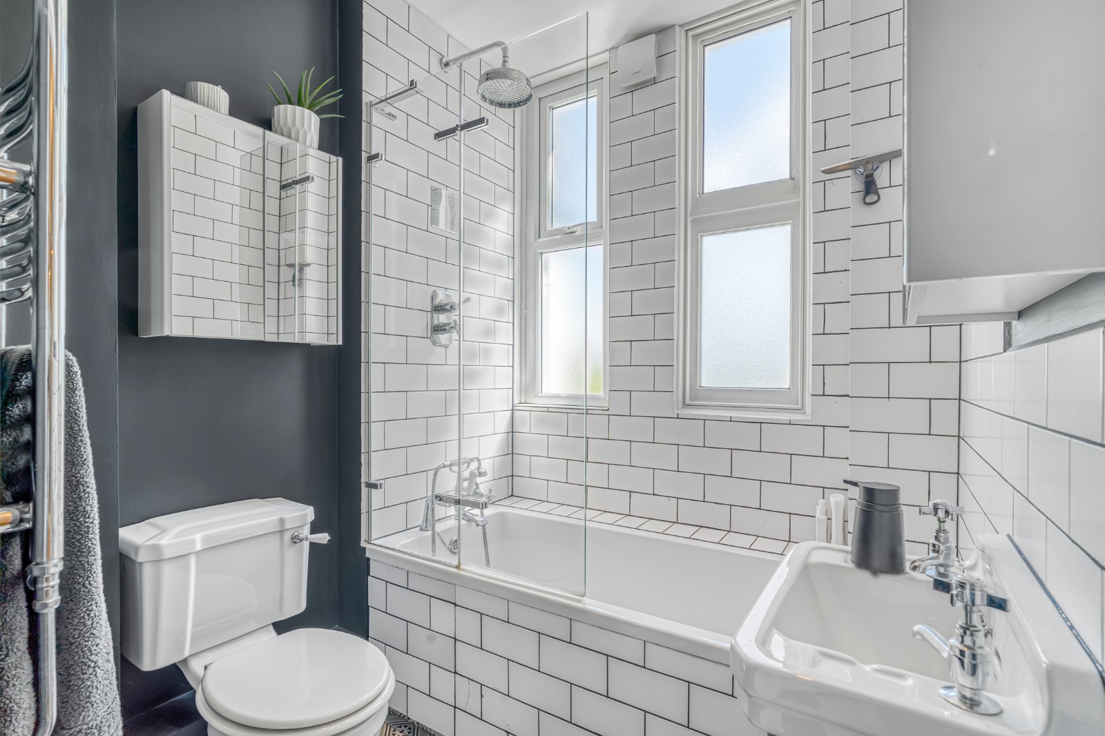 Ashbury Road, London, SW11