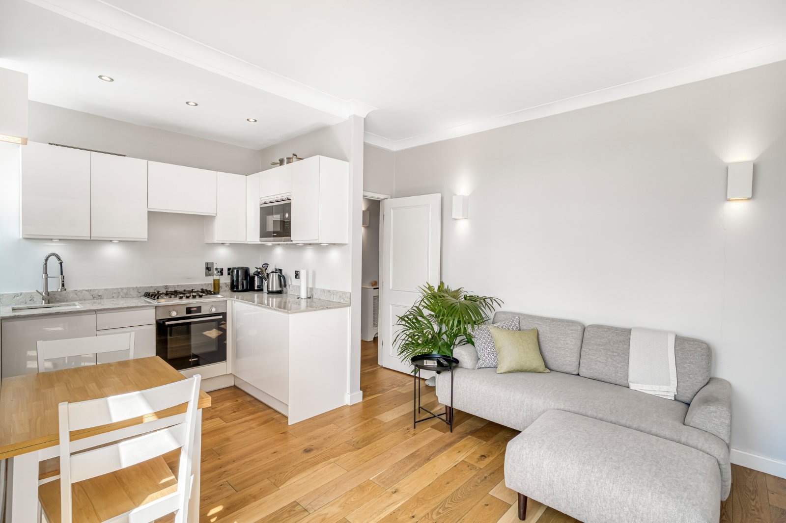 Ashbury Road, London, SW11