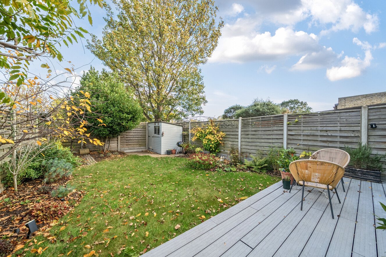 St. Norbert Green, Brockley, London, SE4