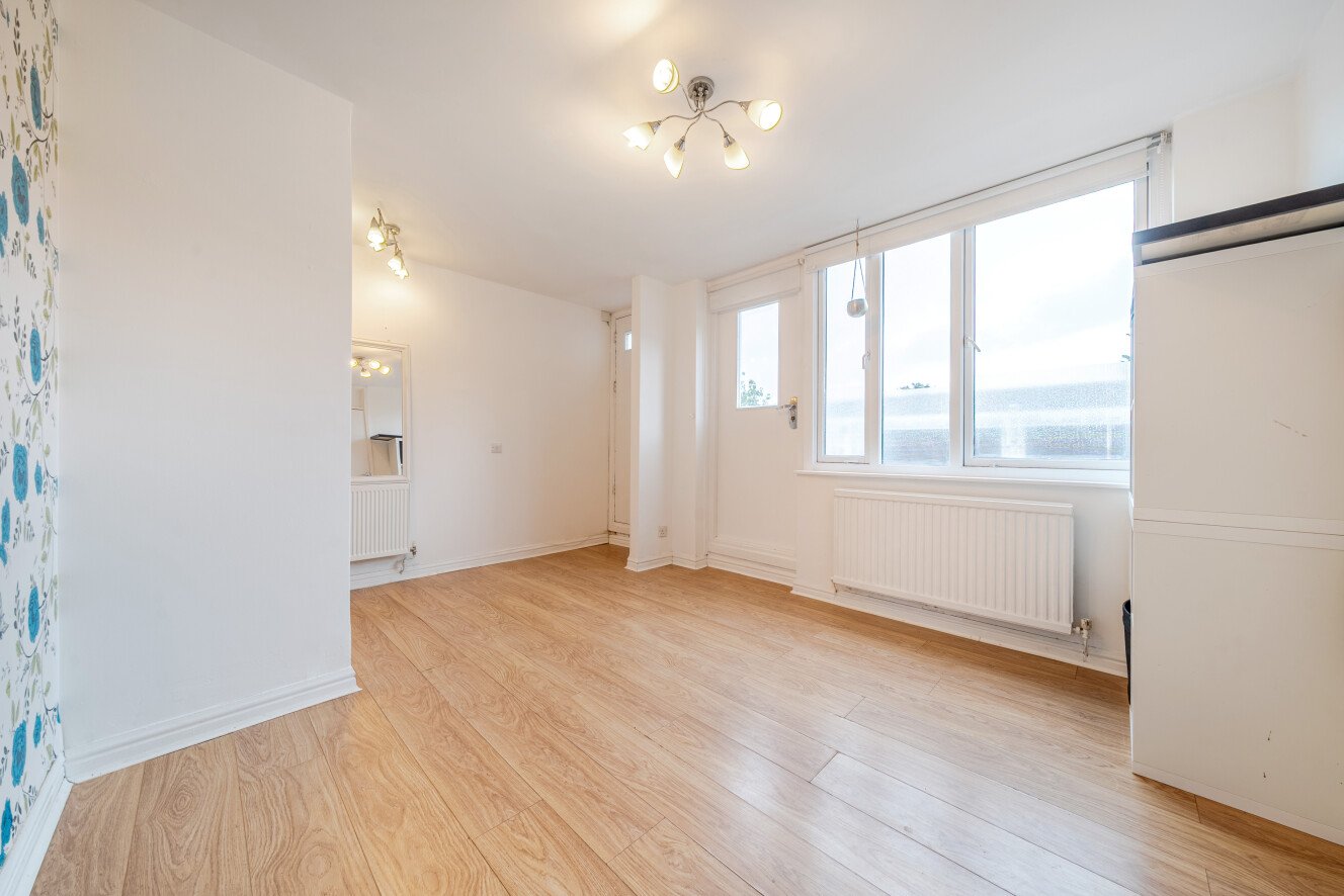 Woolstaplers Way, London, SE16