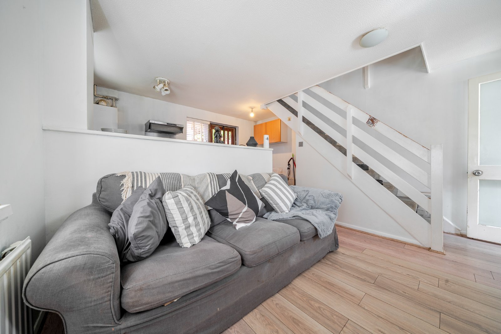 Globe Pond Road, London, SE16