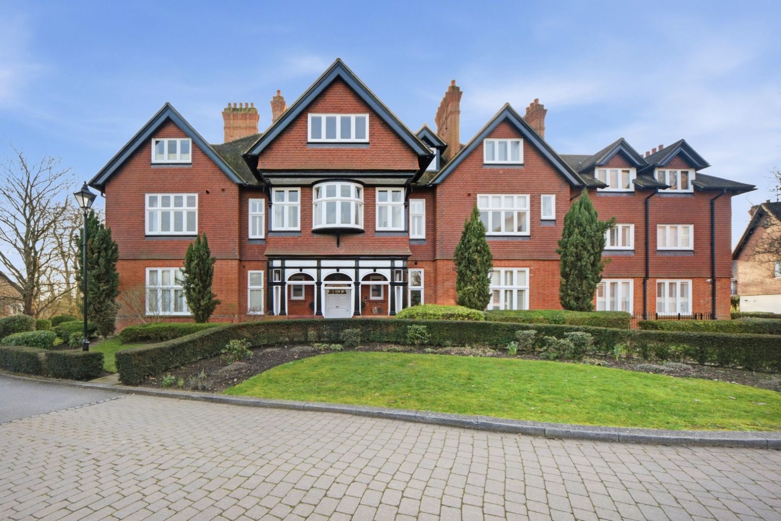 15 Newton Park Place, Chislehurst, Kent, BR7 - Kinleigh Folkard & Hayward