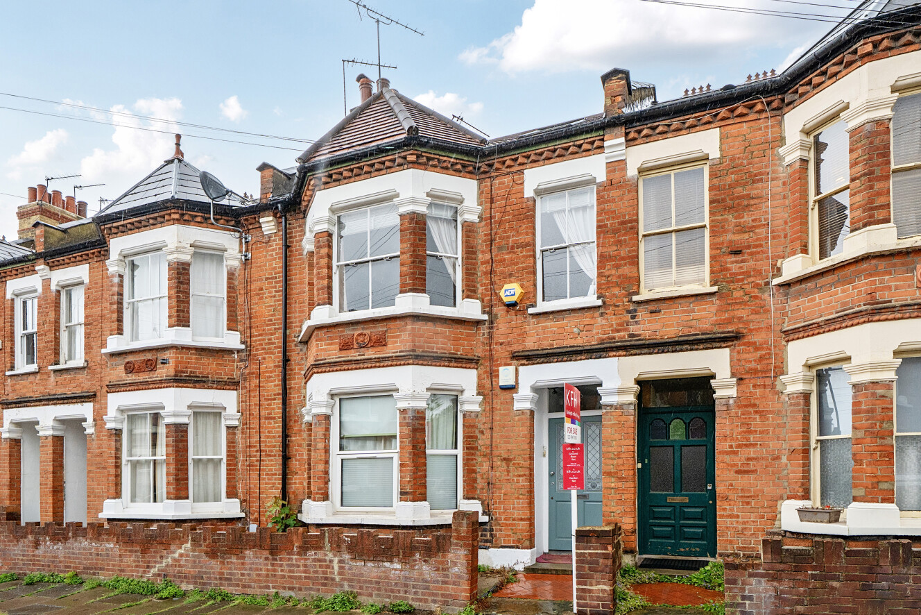 Mafeking Avenue, Brentford, London, TW8 - Kinleigh Folkard & Hayward