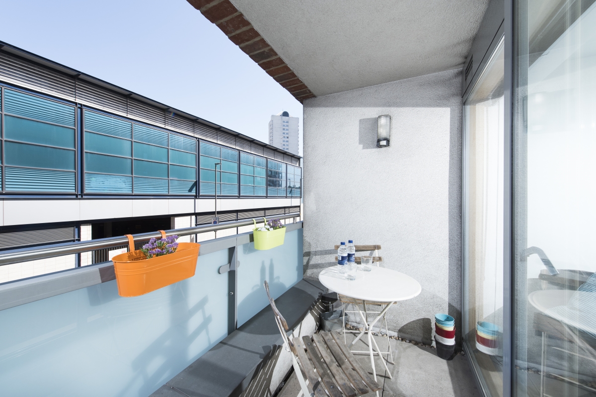 Hardwicks Square, London, SW18