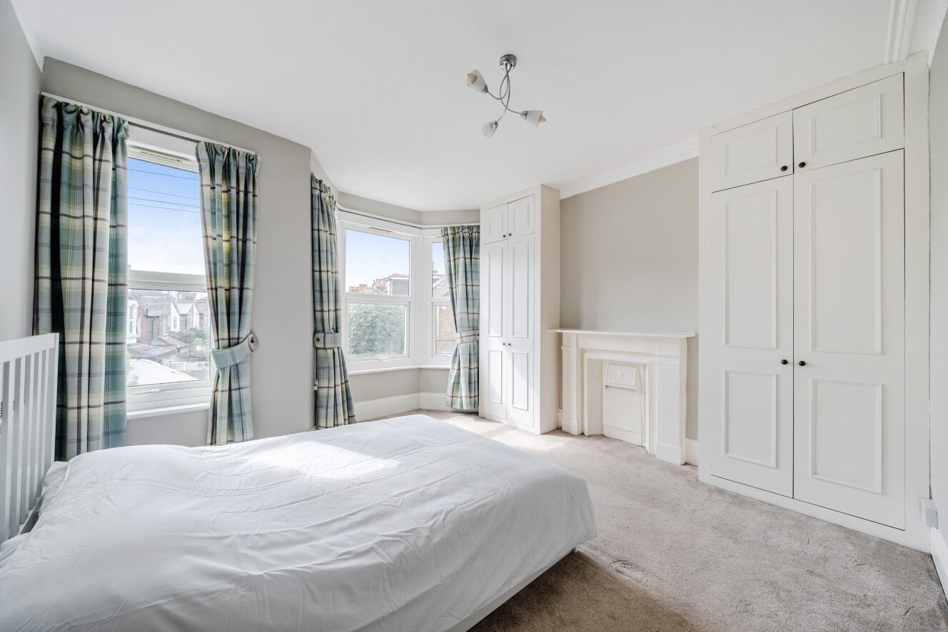 Avening Road, Southfields, London, SW18 - Kinleigh Folkard & Hayward