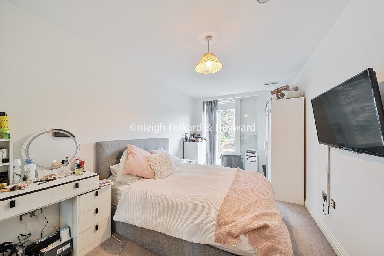 Quayle Crescent, Whetstone, London, N20