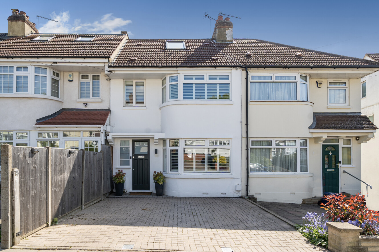 Daneland, Barnet, EN4 - Kinleigh Folkard & Hayward