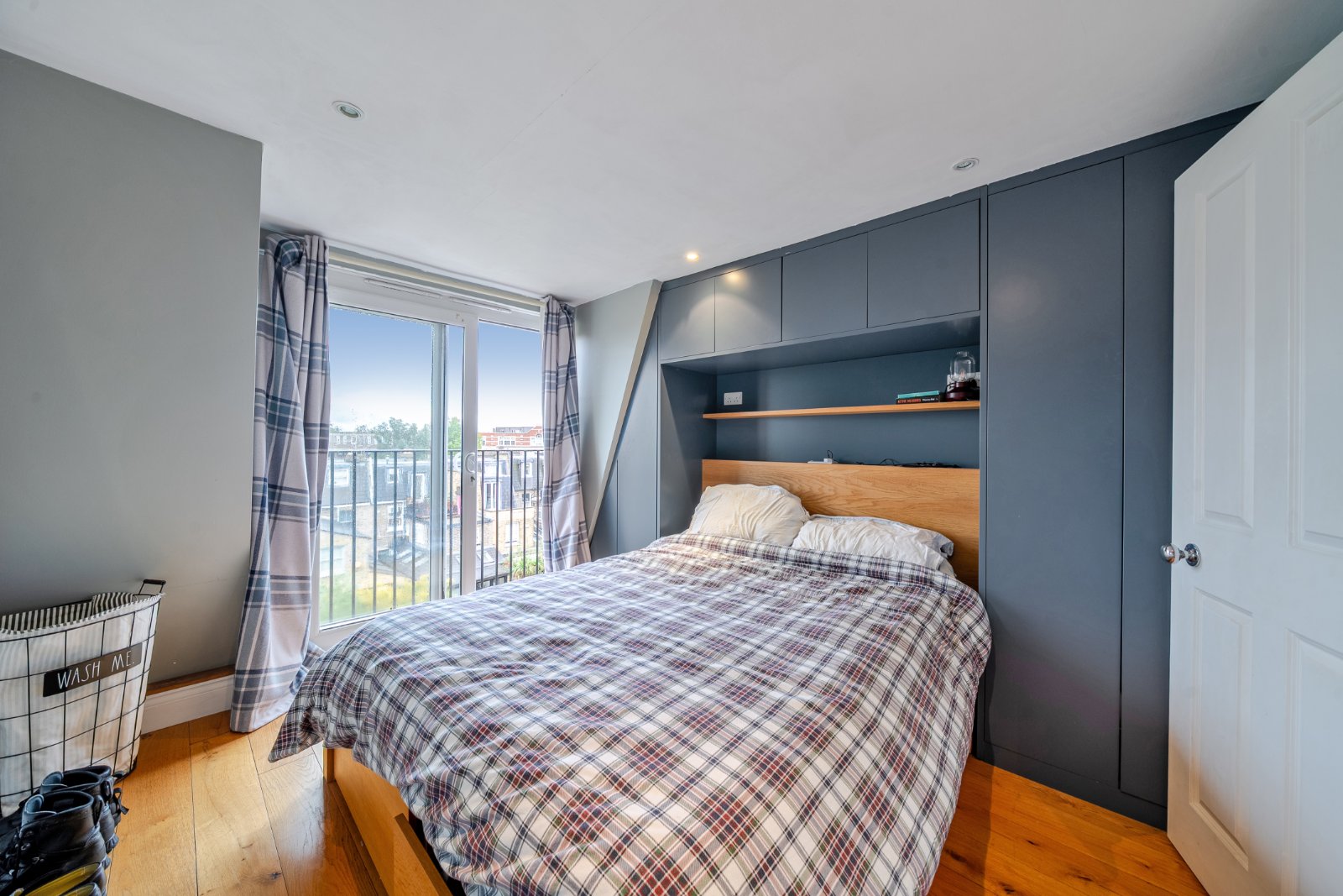 Lillie Road, London, SW6