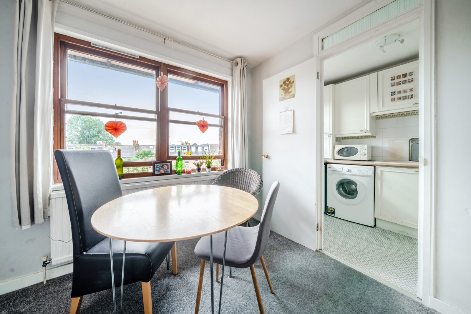 Mayfield Road, London, W12