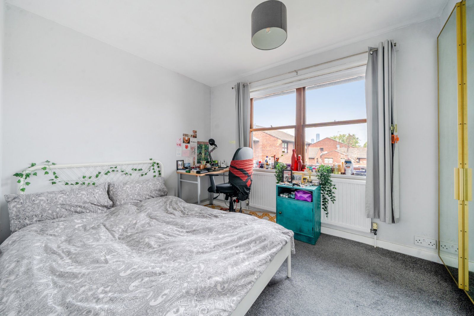 Mayfield Road, London, W12