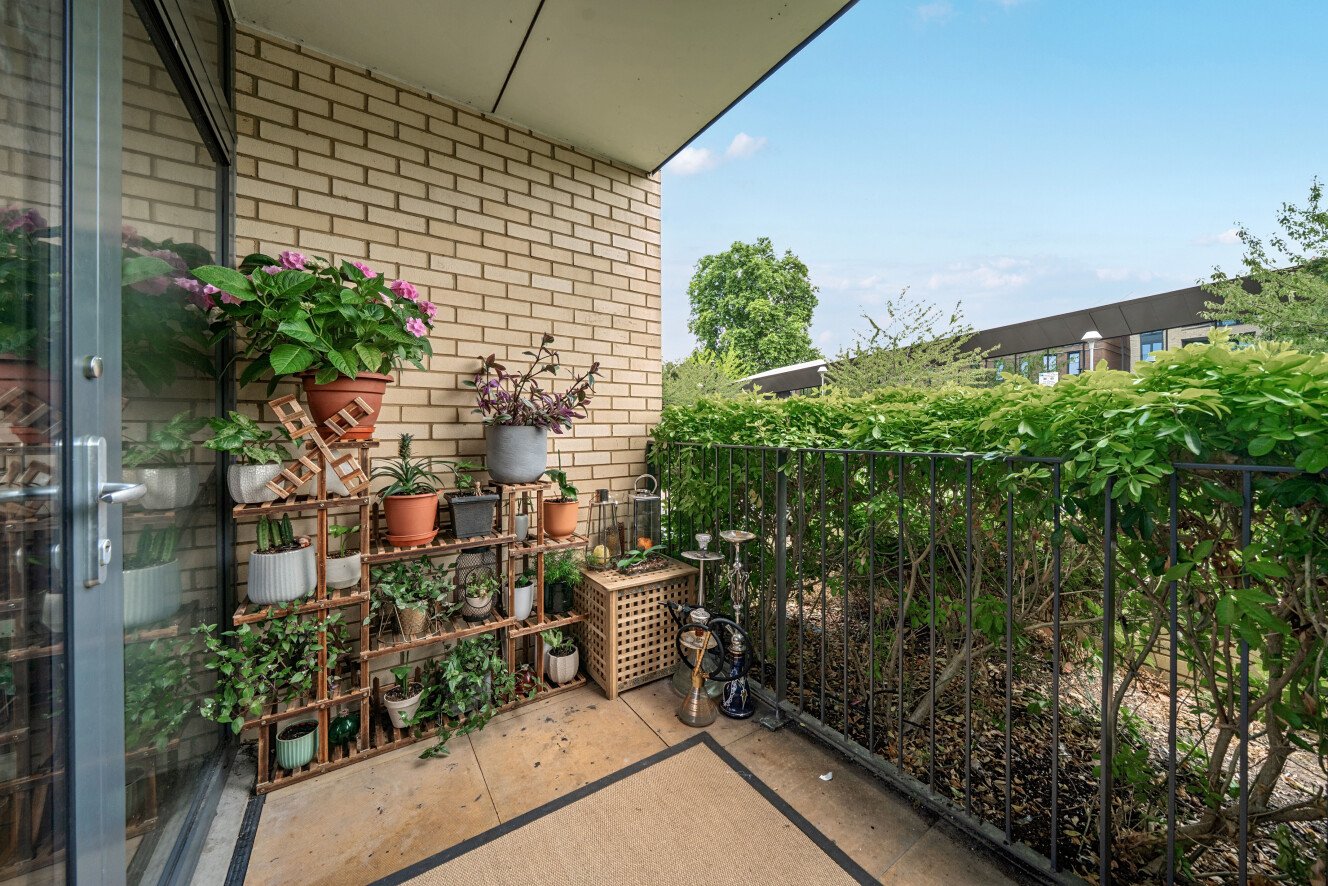 Bramah Road, London, SW9