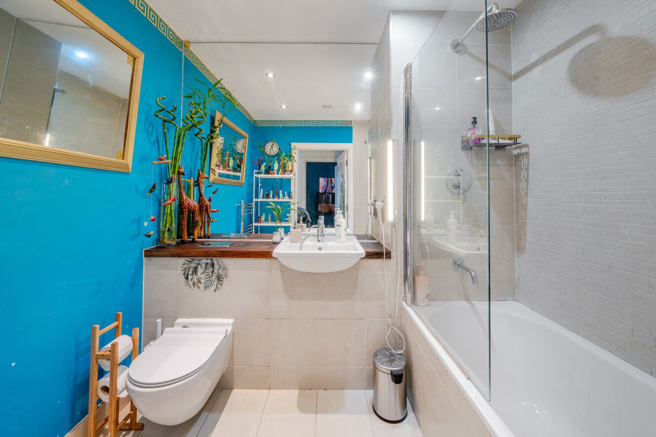 Bramah Road, London, SW9