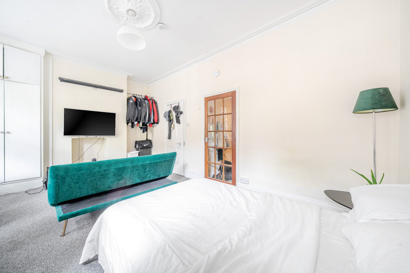 Crewdson Road, London, SW9