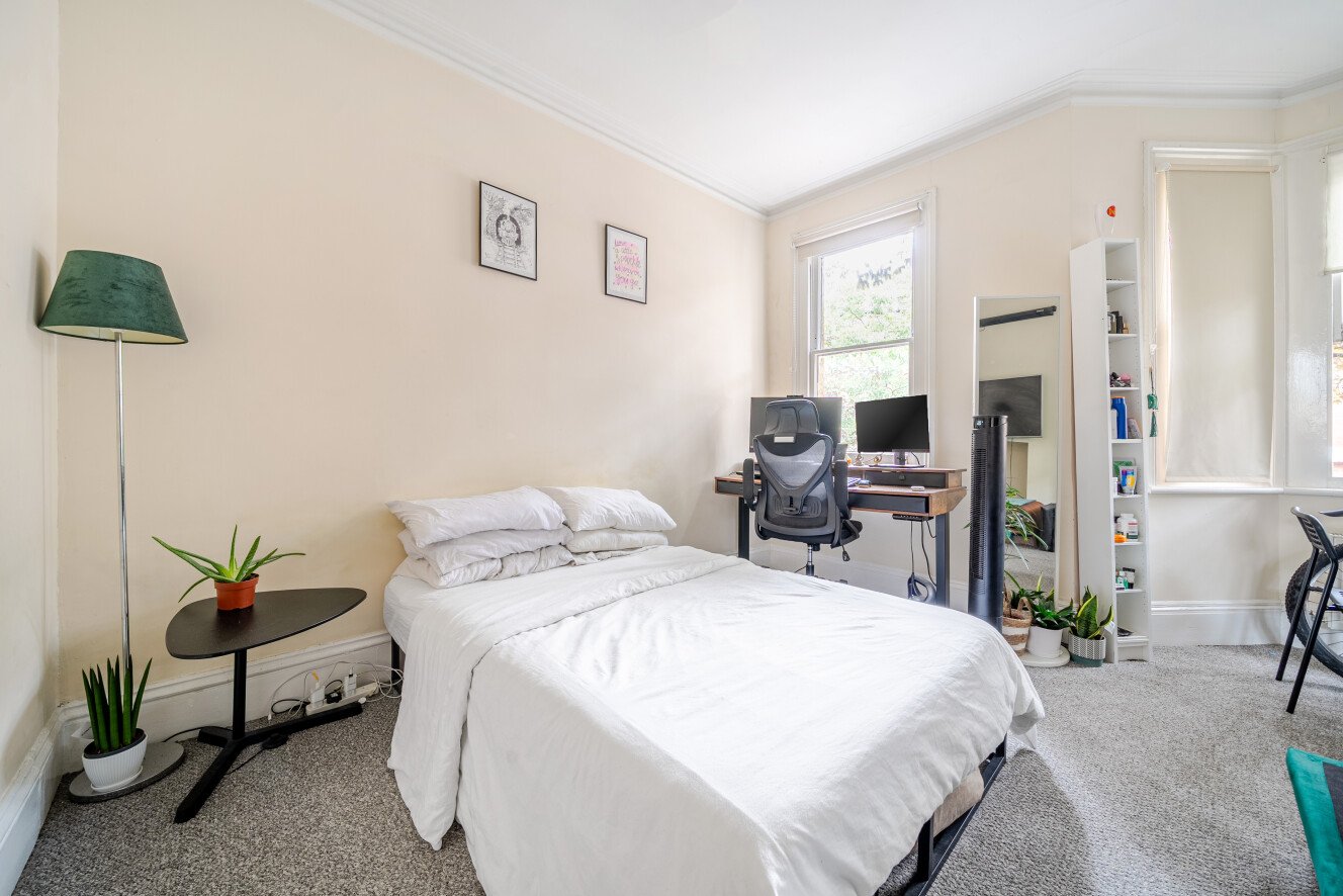 Crewdson Road, London, SW9