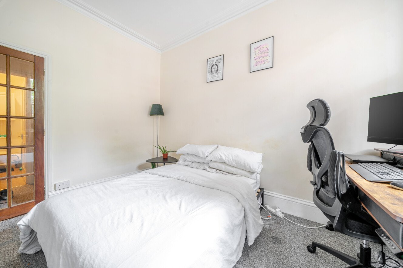 Crewdson Road, London, SW9