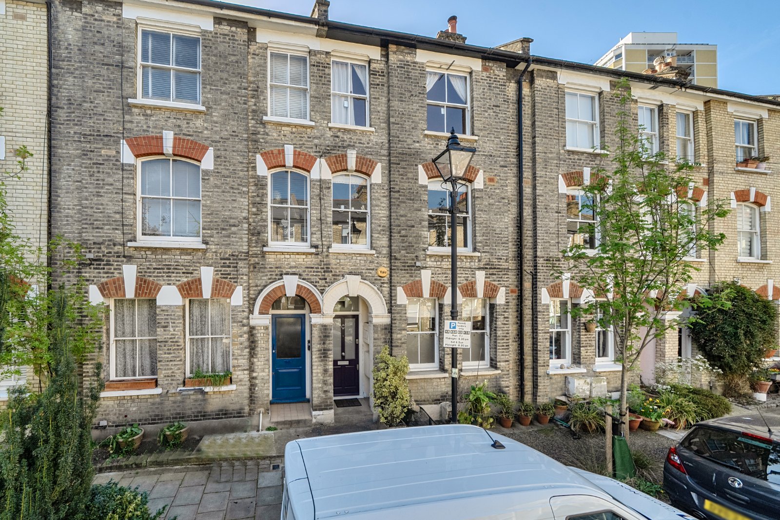 Bonnington Square, Vauxhall, London, SW8 - Kinleigh Folkard & Hayward