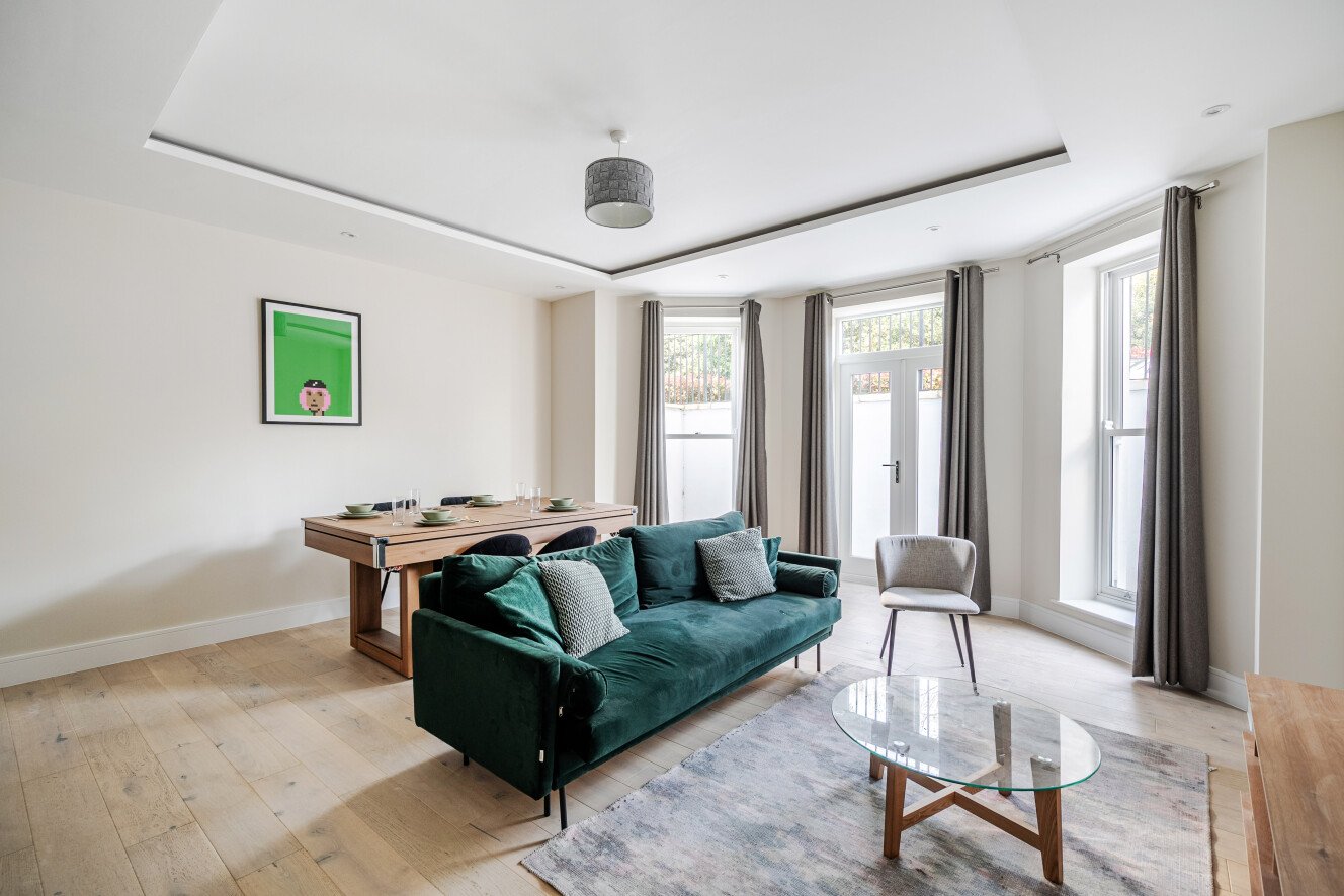 Oak Hill, Surbiton, Surrey, KT6 - Kinleigh Folkard & Hayward