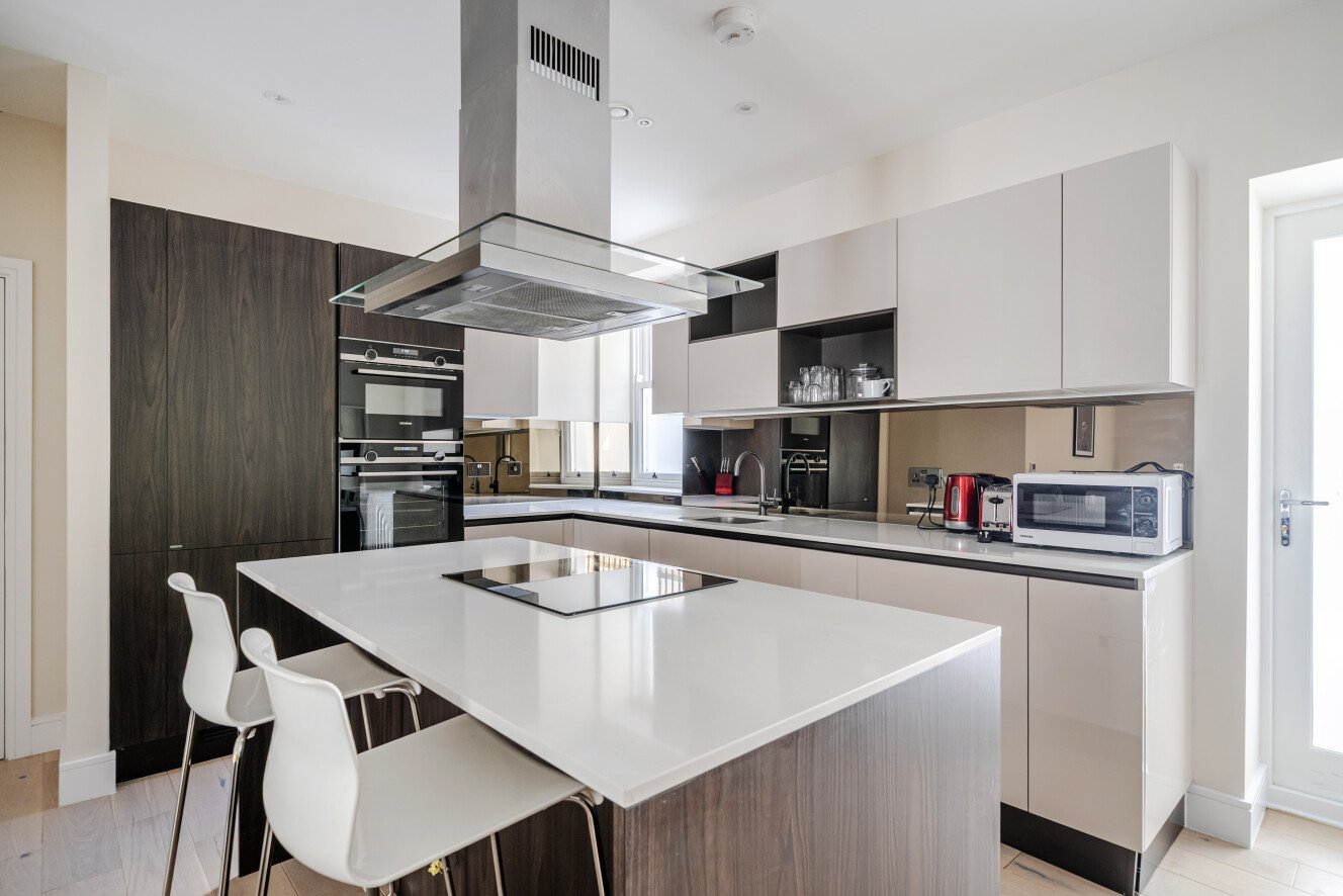 Oak Hill, Surbiton, Surrey, KT6 - Kinleigh Folkard & Hayward