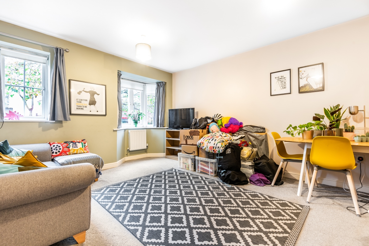 Peckham Road, London, SE15