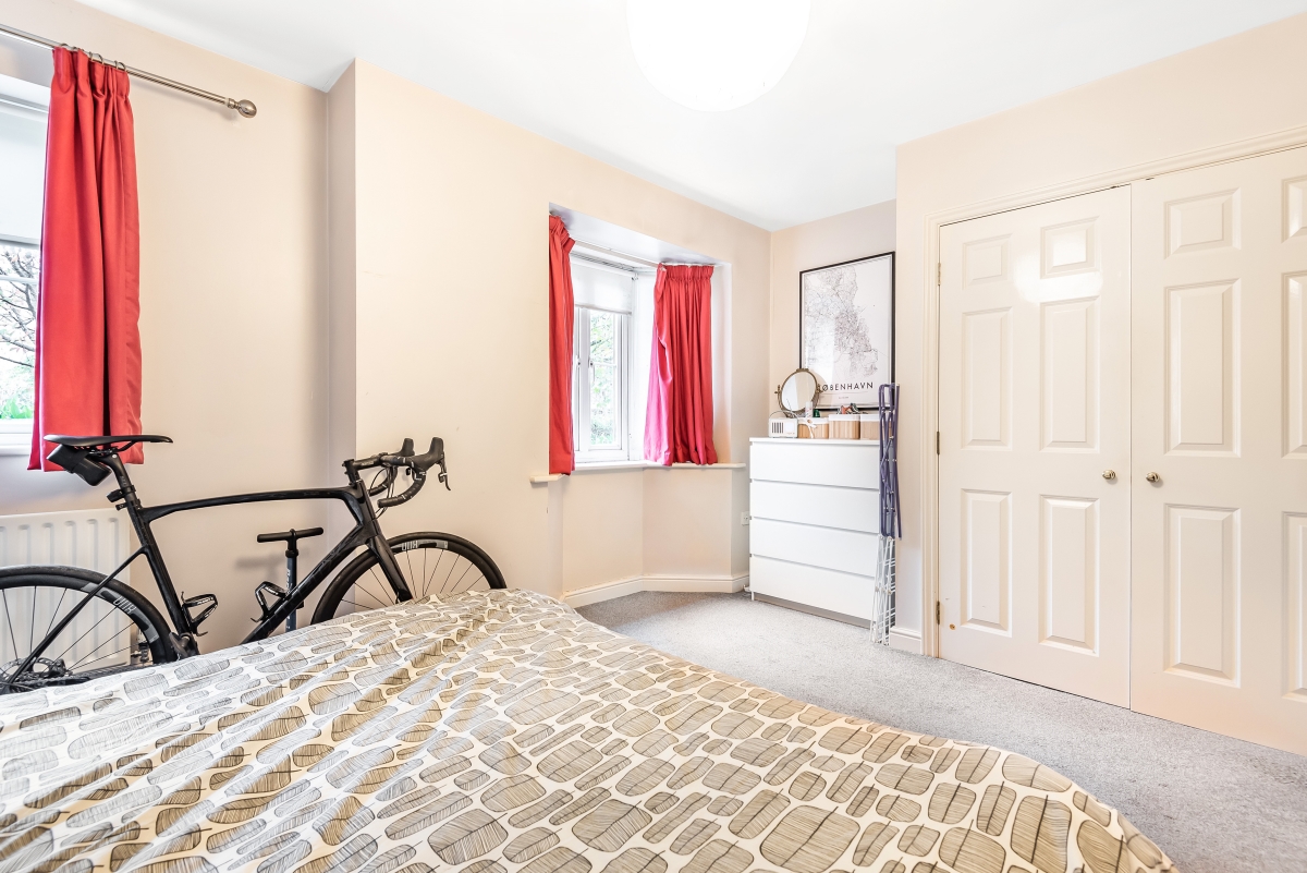 Peckham Road, London, SE15