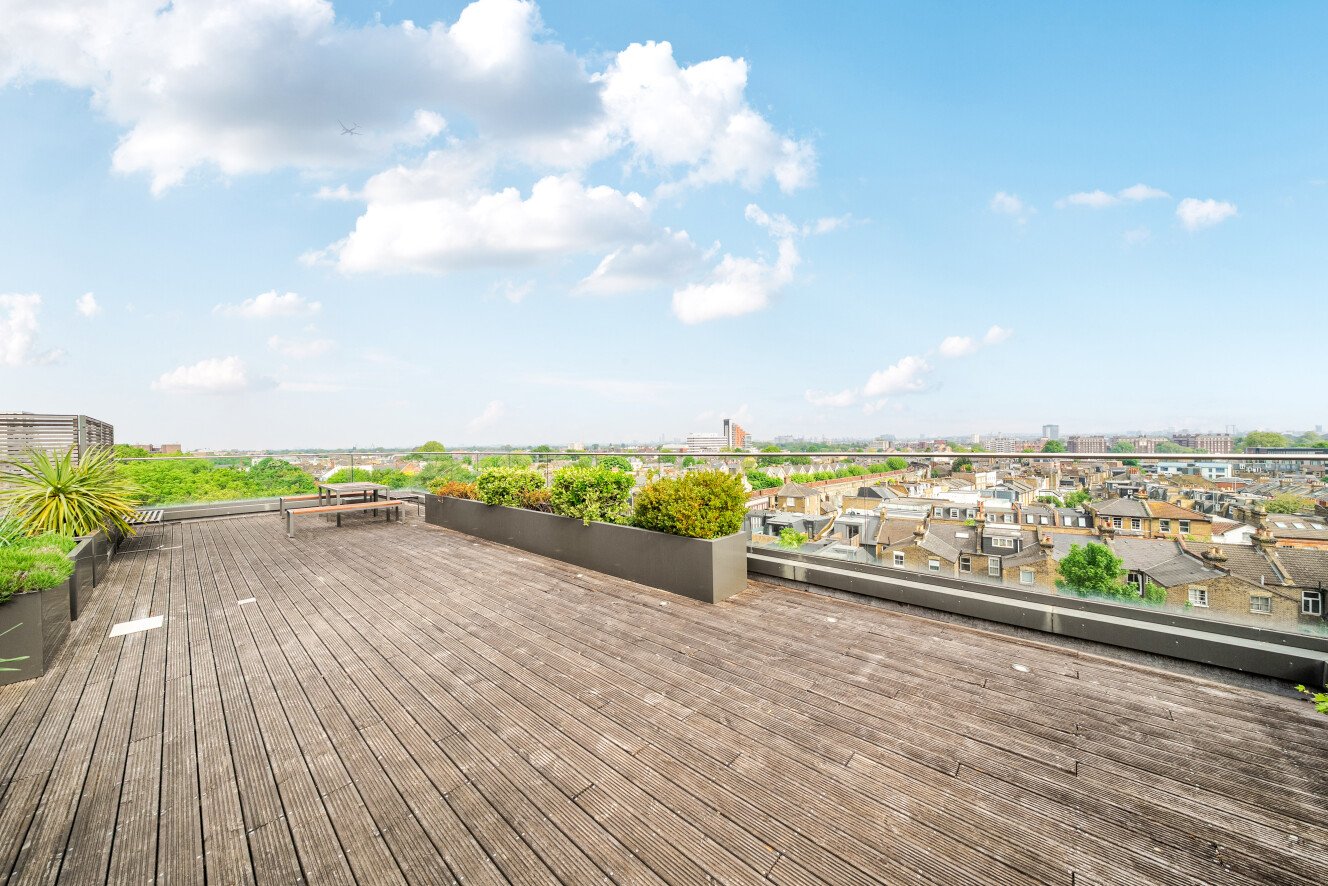 Plaza Gardens, Putney, London, SW15