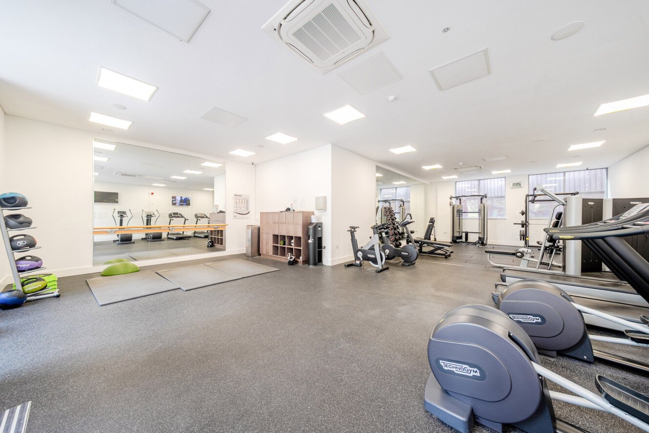 Plaza Gardens, Putney, London, SW15