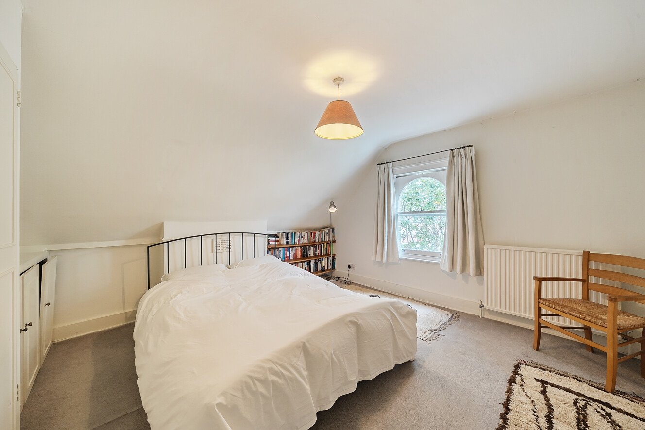 Werter Road, London, SW15