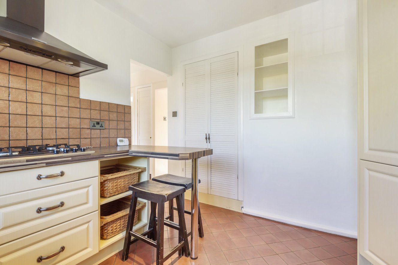 Linkway, London, SW20