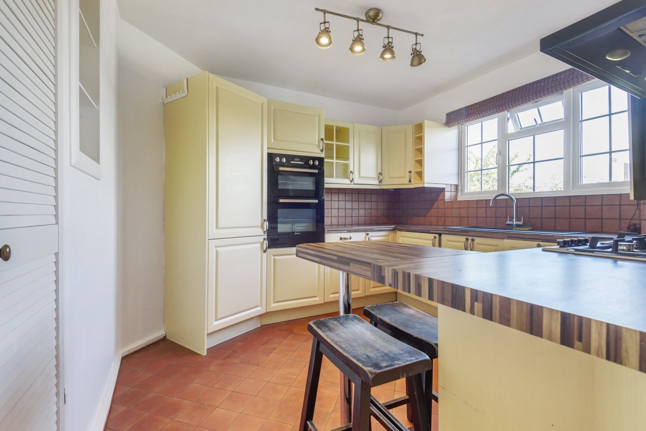 Linkway, London, SW20