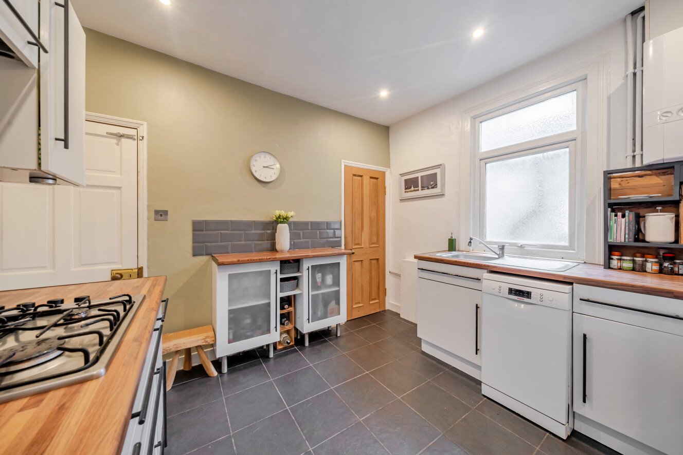 Kingston Road, London, SW20