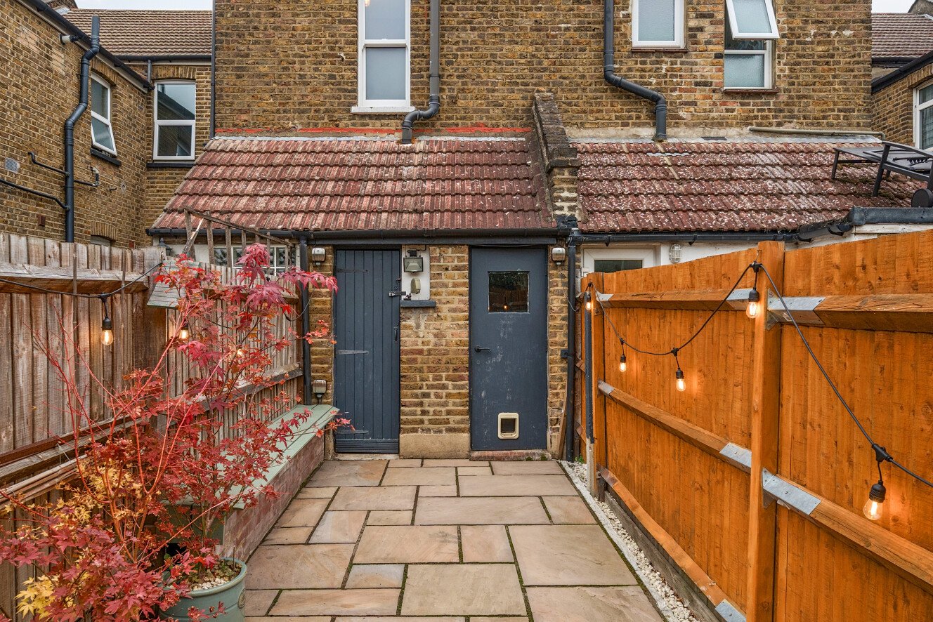 Kingston Road, London, SW20