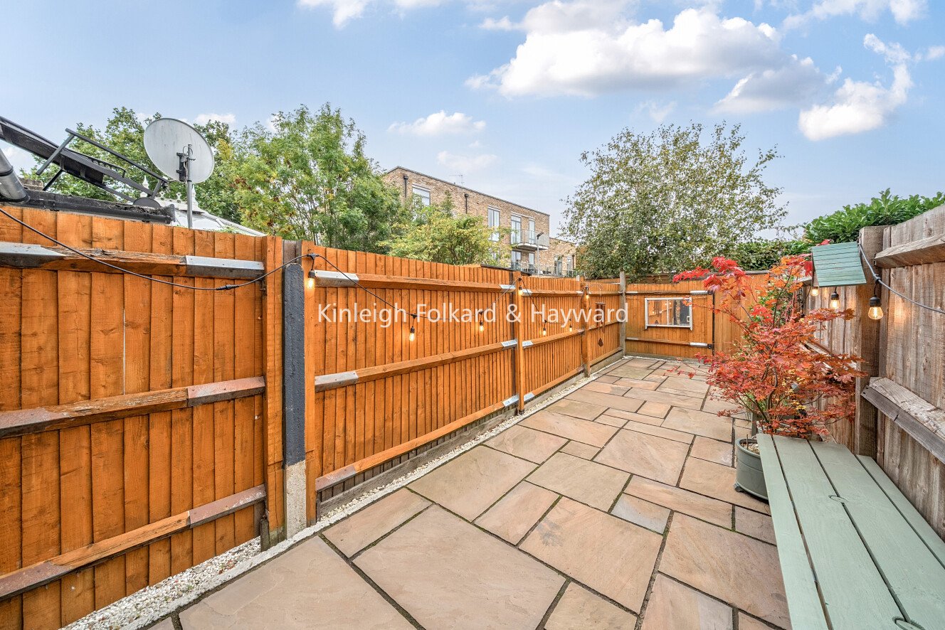 Kingston Road, London, SW20