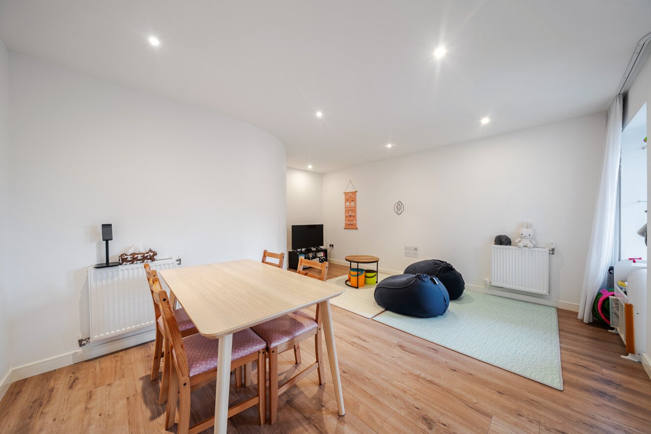Kingston Road, Raynes Park, London, SW20 - Kinleigh Folkard & Hayward