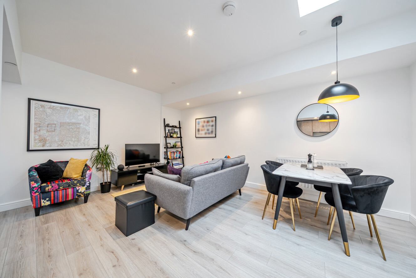 Kingston Road, Raynes Park, London, SW20 - Kinleigh Folkard & Hayward