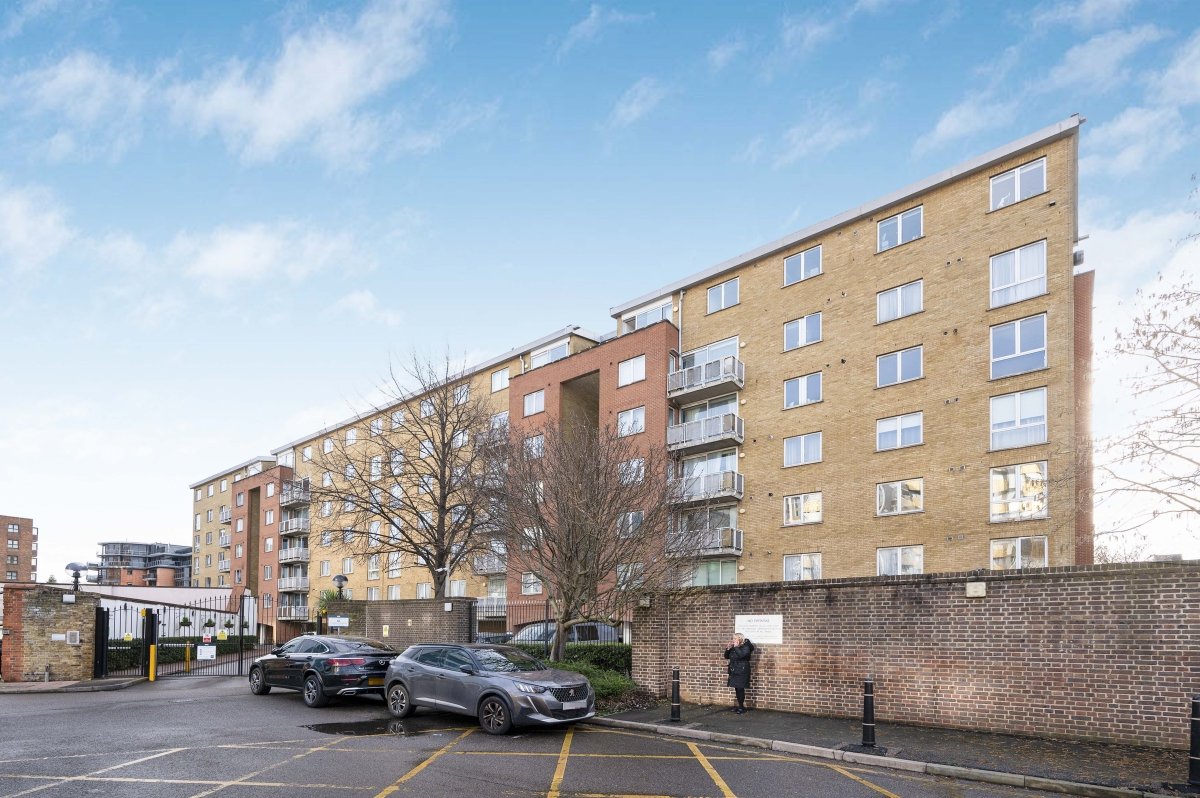 North Bank, St Johns Wood, London, NW8 - Kinleigh Folkard & Hayward
