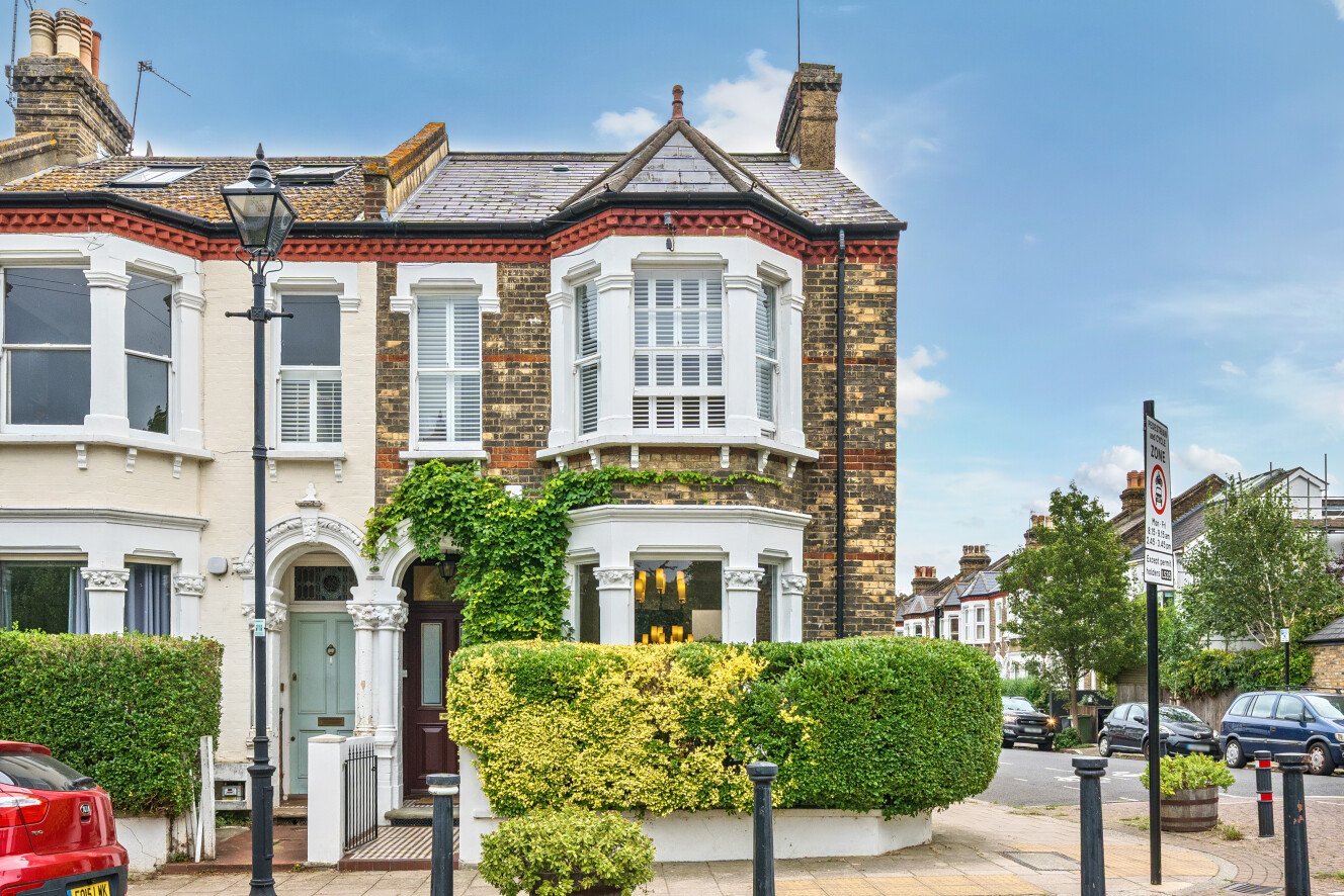 Holmewood Gardens, Brixton Hill, London, SW2