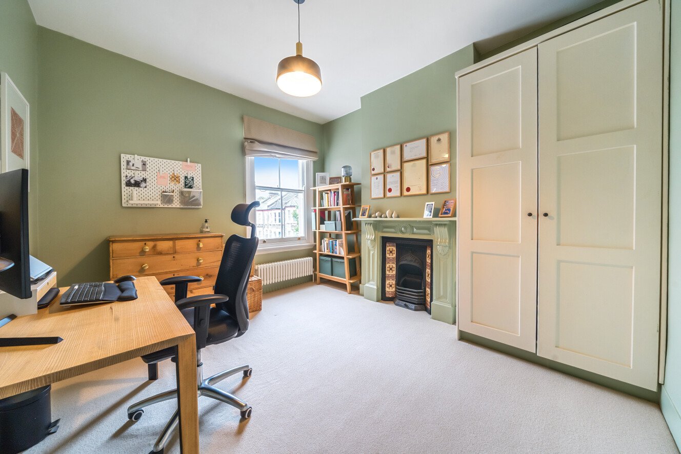 Holmewood Gardens, Brixton Hill, London, SW2