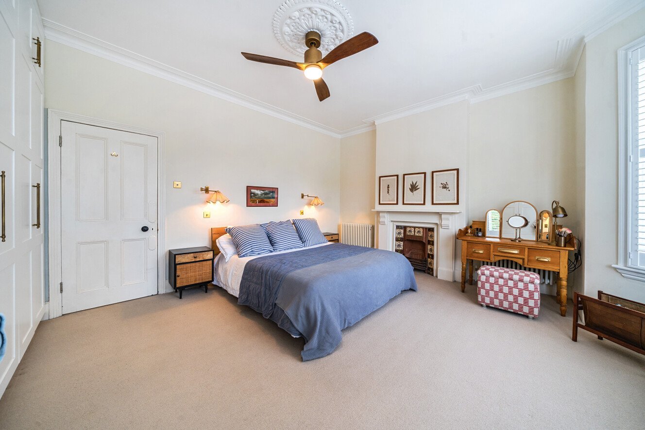 Holmewood Gardens, Brixton Hill, London, SW2