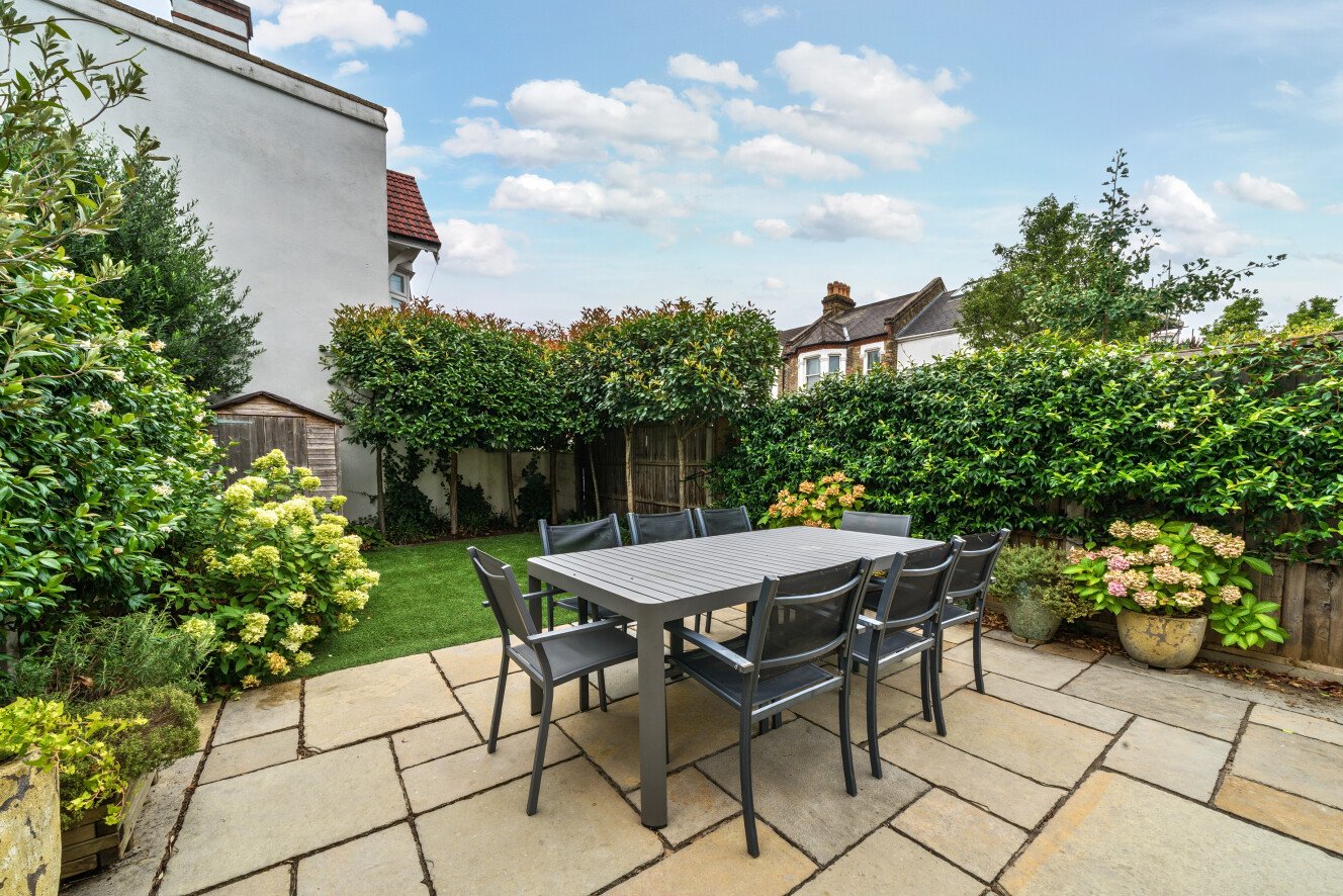 Holmewood Gardens, Brixton Hill, London, SW2