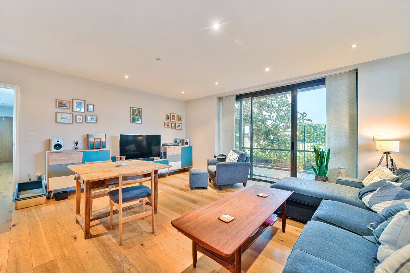 Kangley Bridge Road, London, SE26