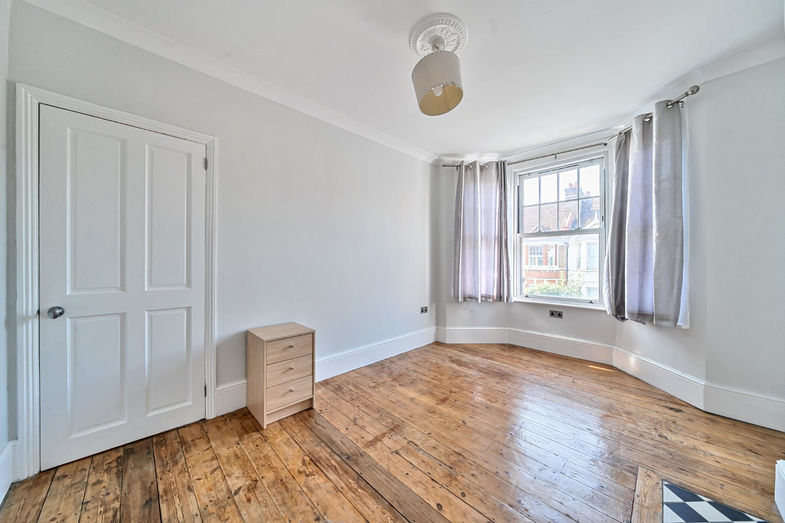 Links Road, Tooting, London, SW17