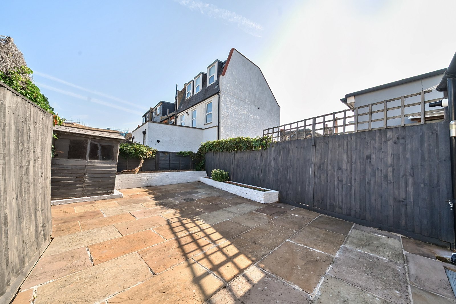 Links Road, Tooting, London, SW17