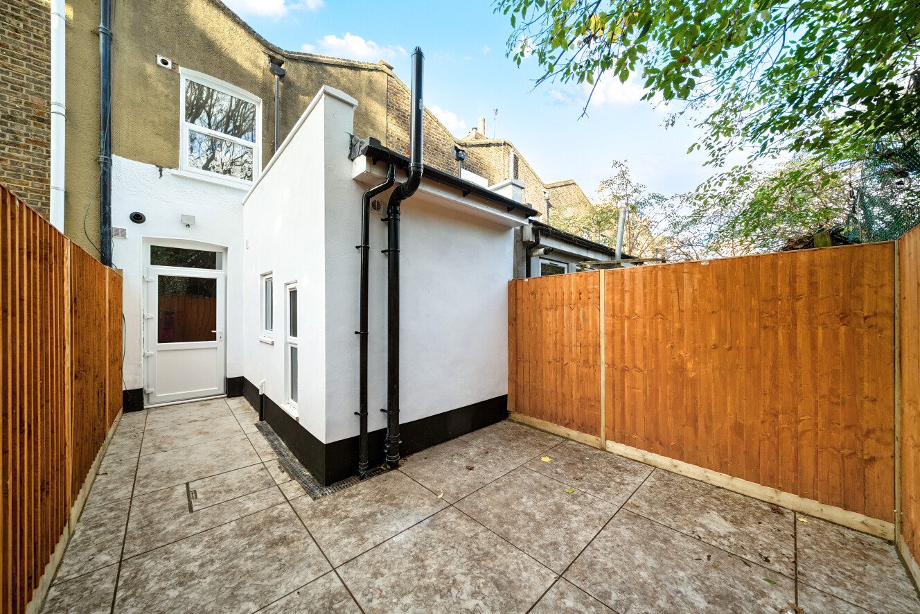 Fountain Road, London, SW17