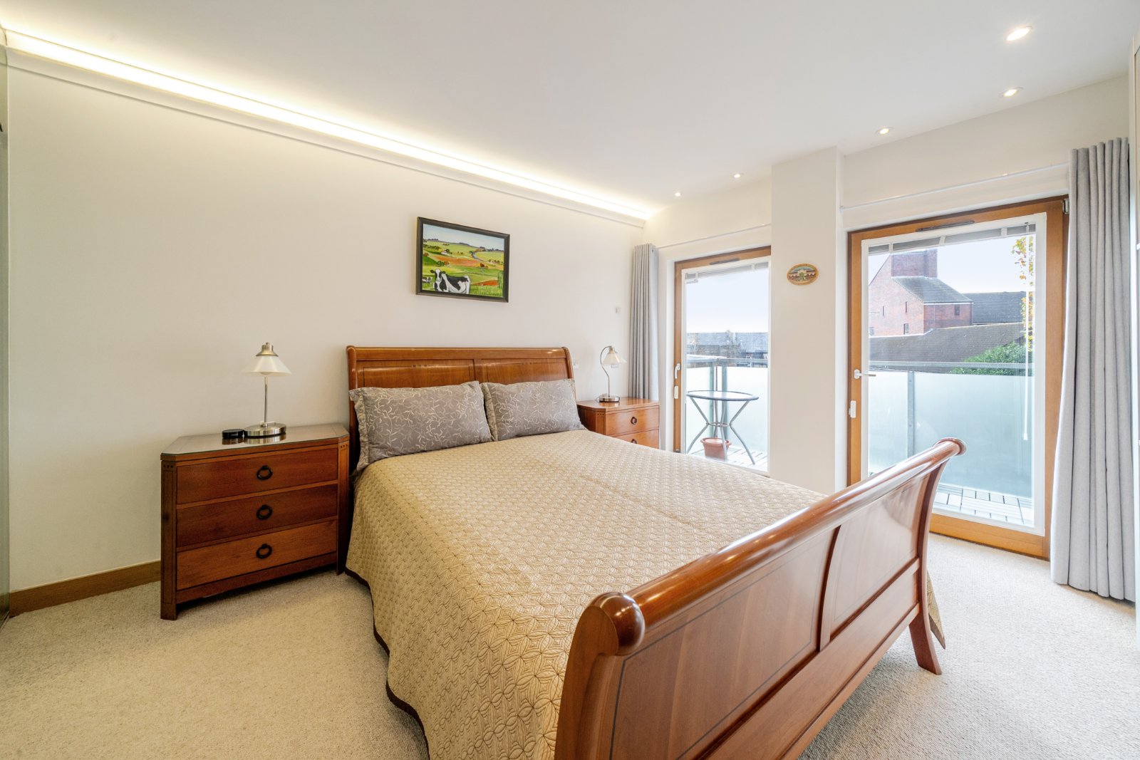 Putney High Street, Putney, London, SW15