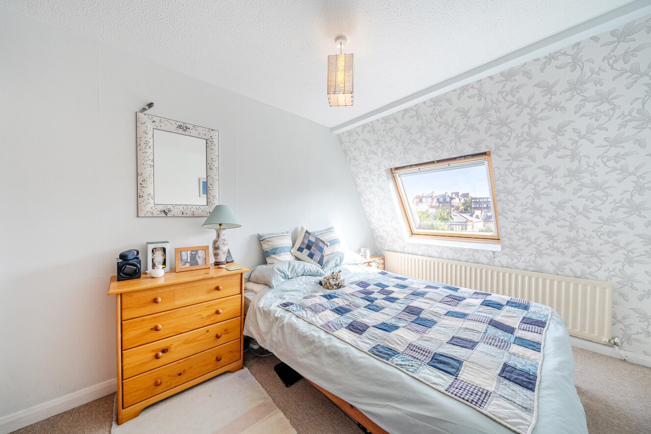 Ardshiel Close, Putney, London, SW15