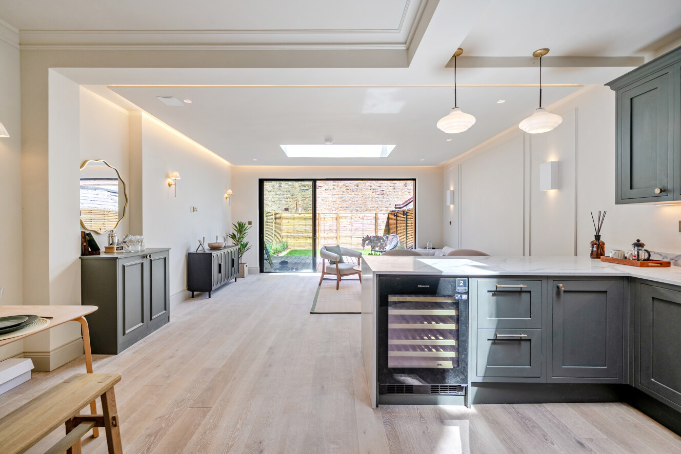 Lower Richmond Road, Putney, London, SW15 - Kinleigh Folkard & Hayward